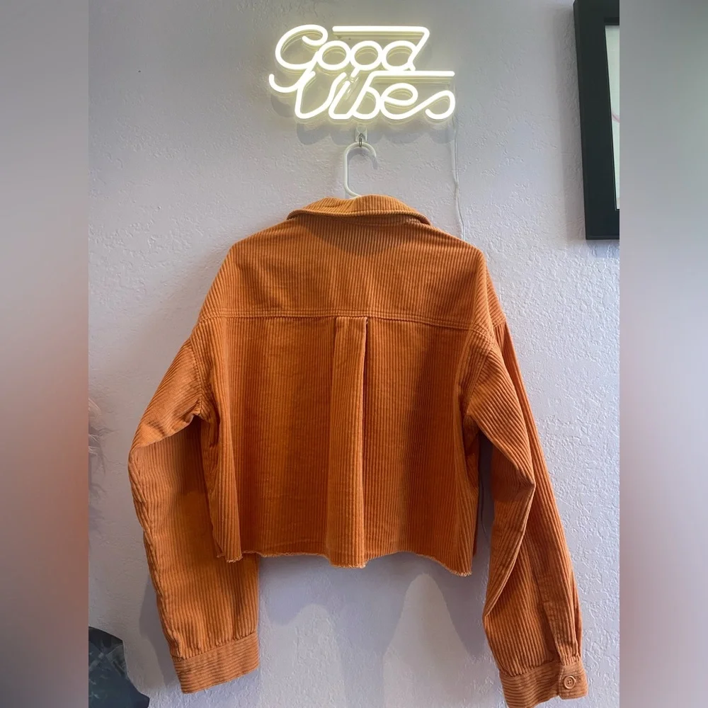 Forever 21 cropped jacket - Picture 3 of 7